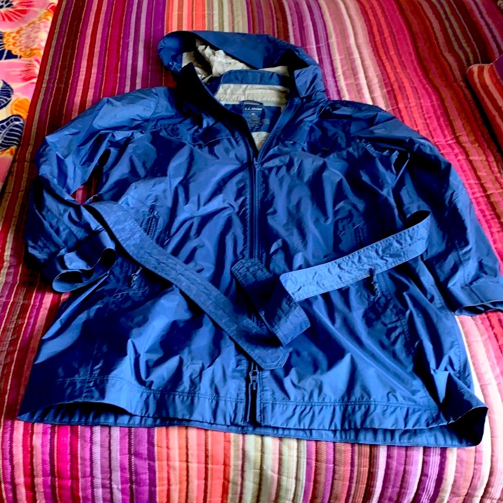 LL Bean belted rain jacket